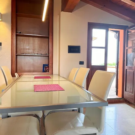 Loft Gardasee لوناتو