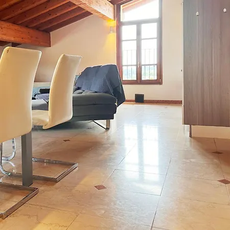 Loft Gardasee لوناتو